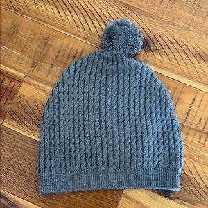 NWT Zara Baby Gray Knit Pom-Pom Beanie
